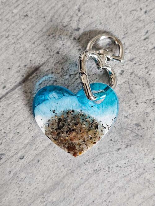 Epoxidharz Schlüsselanhänger mit Sand von Rügen